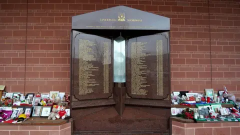 Peter Byrne / PA WIRE Hillsborough memorial