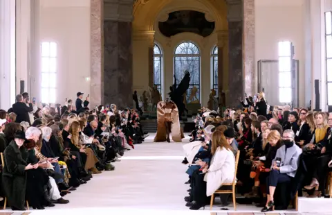Paris Fashion Week: Dante's Inferno and faux taxidermy open Haute Couture shows Paris Fashion Week: Dante's Inferno and faux taxidermy open Haute Couture shows