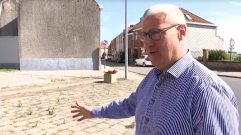 VRT Mayor Sandy Evrard of the city of Mesen