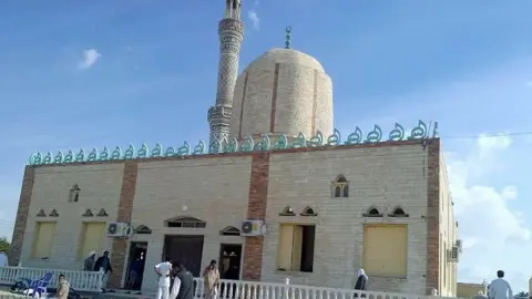 AFP Image of the mosque at Al Arish. It looks nothing like the mosque whose image was uploaded to Facebook.