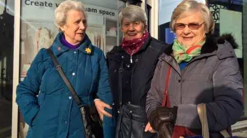 Jean Aitcherson, Linda Curtis, Ann Kirk