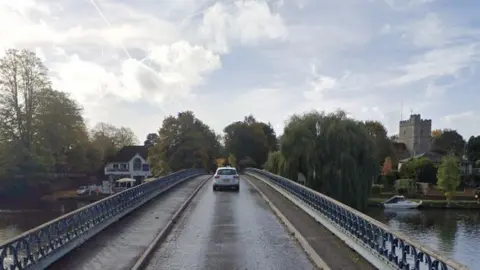 Google Cookham Bridge