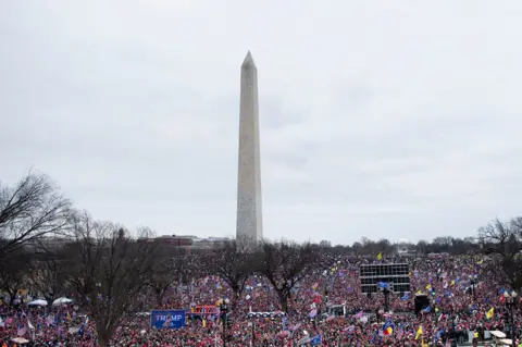 Getty Images Crowds at Washington Monument