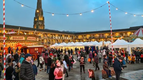 Simon Dewhurst Piece Hall Christmas event