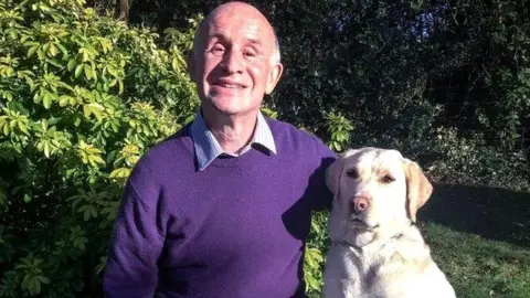 Jeff Bashton Jeff Bashton & his guide dog, Kylie