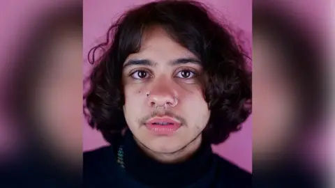 Ella Mcconville Felix Mufti