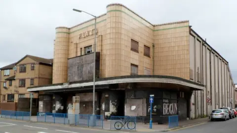 Jaggery/Geograph Plaza cinema, Port Talbot