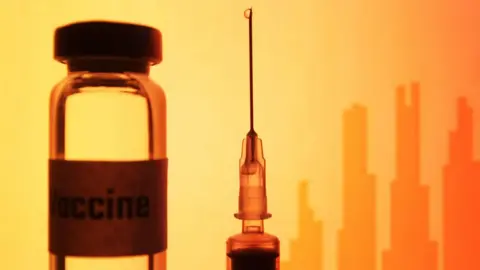 SOPA Images Vaccination