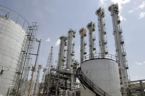 AFP File photo showing Arak heavy water power plant in Arak, Iran (26 August 2006)