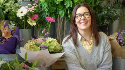 Elizabeth McKenna Elizabeth McKenna