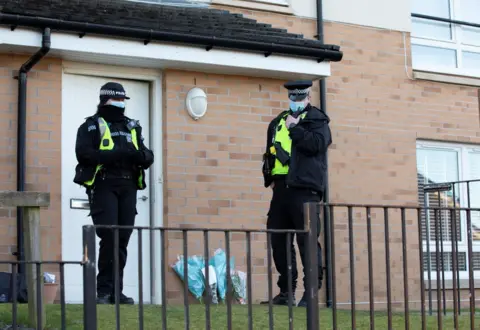 Mirrorpix Claire Inglis home