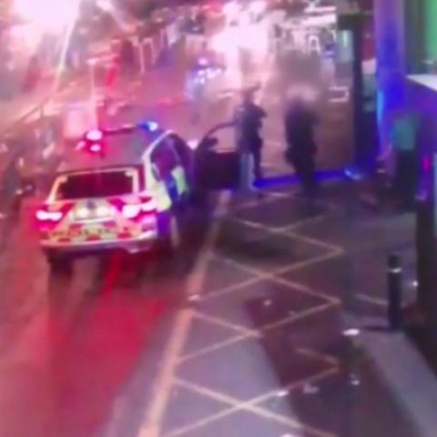 London attack: Video emerges of police shooting - BBC News