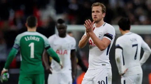 Dejected Tottenham players