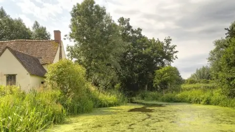 David Dixon/Geograph Scene of painting now