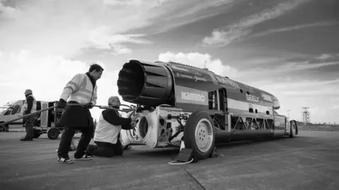 BLOODHOUND SSC/STEFAN MARJORAM Engine test