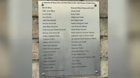 Steve Hubbard/BBC Plaque commemorating Felixstowe flood victims from 1953