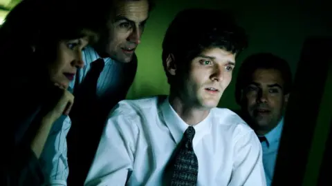 Eyewire People looking at computer screen