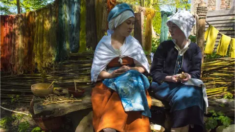 Tom Cawley Girls with the dyed cloth