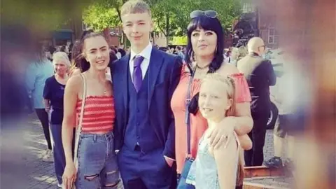 Kelly Williams Kelly Williams and family