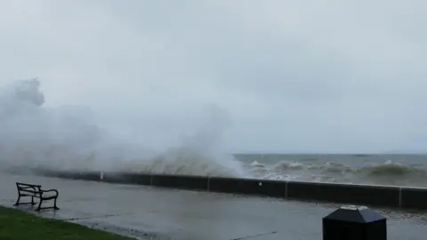 Dafydd Soldiwr/BBC Weather Watchers Llanfairfechan