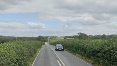 Ditchling crash: Man held over fatal hit-and-run of pedestrian - BBC News