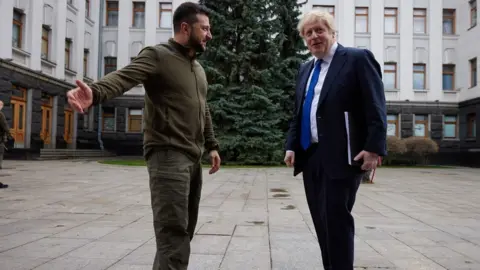 Reuters Ukraine President Zelensky welcomes British PM Johnson before a meeting in Kyiv