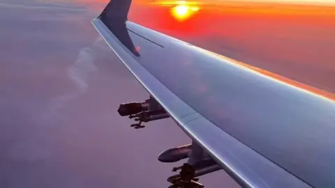 Christiane Voigt Sunset contrail cloud probes