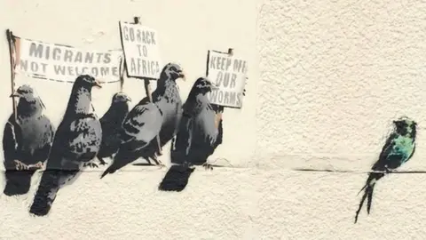 Banksy.co.uk Banksy mural showing pigeons in Clacton