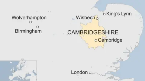 Map showing Wolverhampton and Wisbech in relation to other major towns and cities