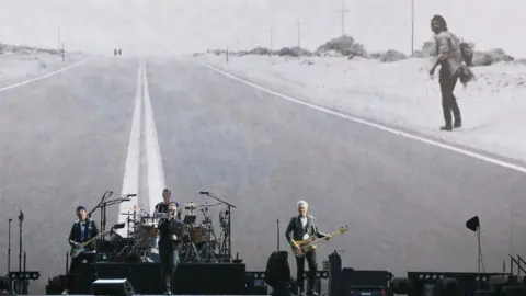 U2 give Dublin 'epic night of rock' on The Joshua Tree tour