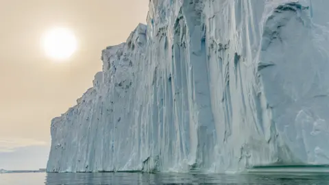 Thomas Ronge/AWI Iceberg of Pine Island Glacier