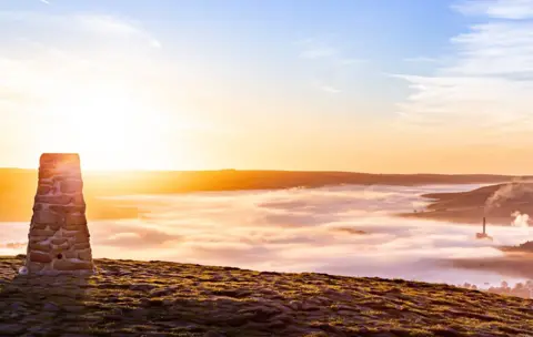 HayesImages Hope Valley cloud inversion