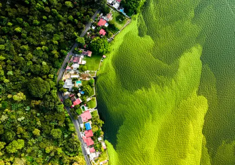 Daniel Núñez/WPY Lake Amatitlán