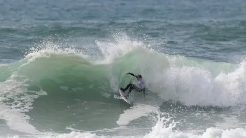 Rob Tibbles Lauren Sandland