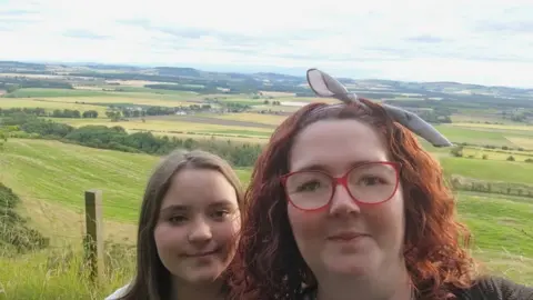 Vicky Donald Vicky Donald and her daughter Kaylynn