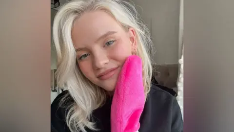 Chloe Eggerton Chloe Eggerton