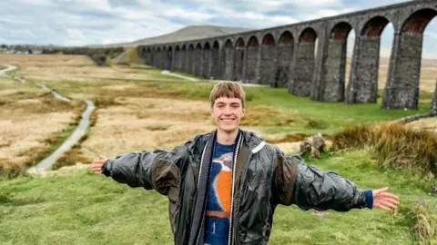 BBC Francis Bourgeois made 87 train stops over five days, riding exclusively on British Railway rolling stock across the UK for BBC Travel Show