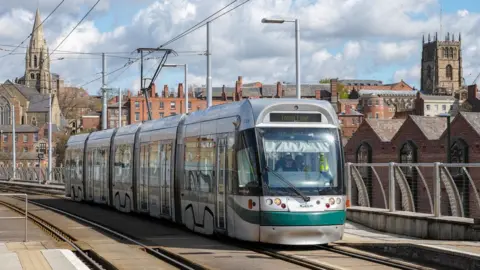 enviromantic Nottingham tram