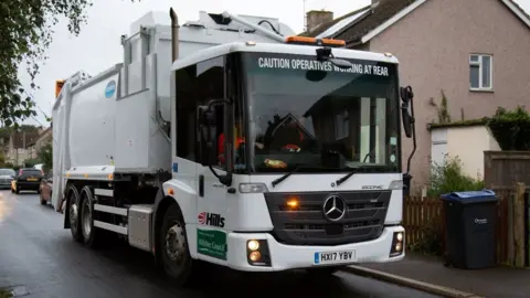 LDRS Image of Hills recycling vehicle