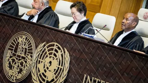 EPA Judges listen to lawyers for Iran at the International Court of Justice (27 August 2018)