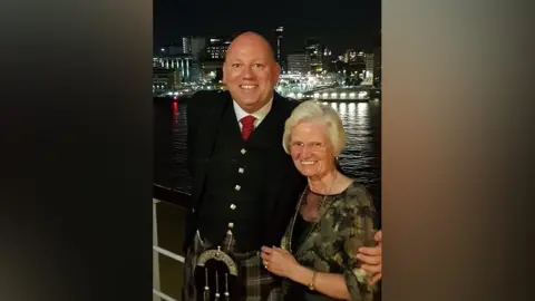 Police handout Brian and Aileen Scott