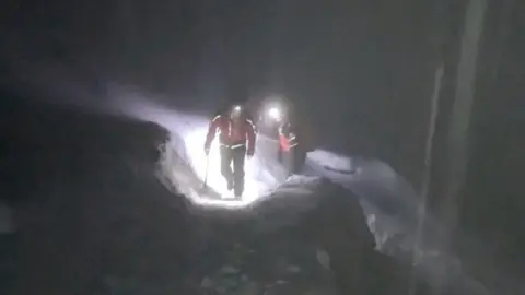 Llanberis Mountain Rescue Llanberis Mountain Rescue Team's 301st incident on 4th December