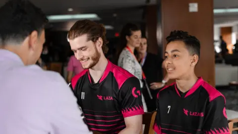 Jaden "Wolfieiz" Ashman and his partner Dave "Rojo" Jong