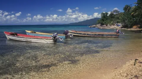 DEA/V GIANNELLA Jamaica