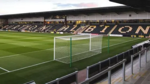 Rex Features Pirelli Stadium