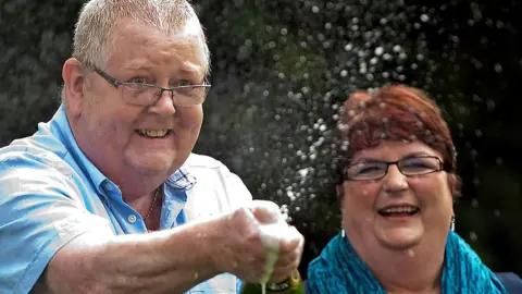 AFP Colin Weir and wife Chris