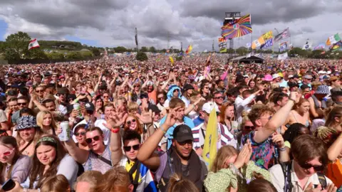  Dave J Hogan/Getty Images Crowd at Glastonbury