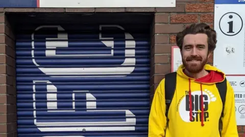 @tom_fleming1988 Walker Tom Fleming at Selhurst Park