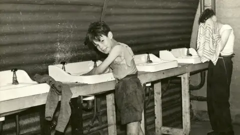 Willie Deery Boys washing