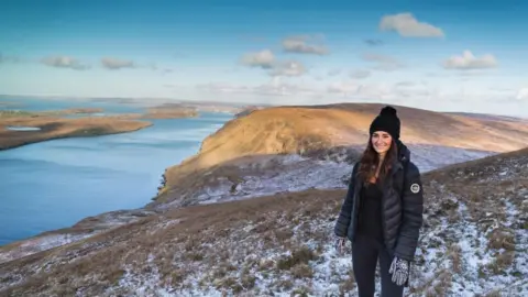 @shetland_islands_with_leah Leah on Clift Hill in Shetland